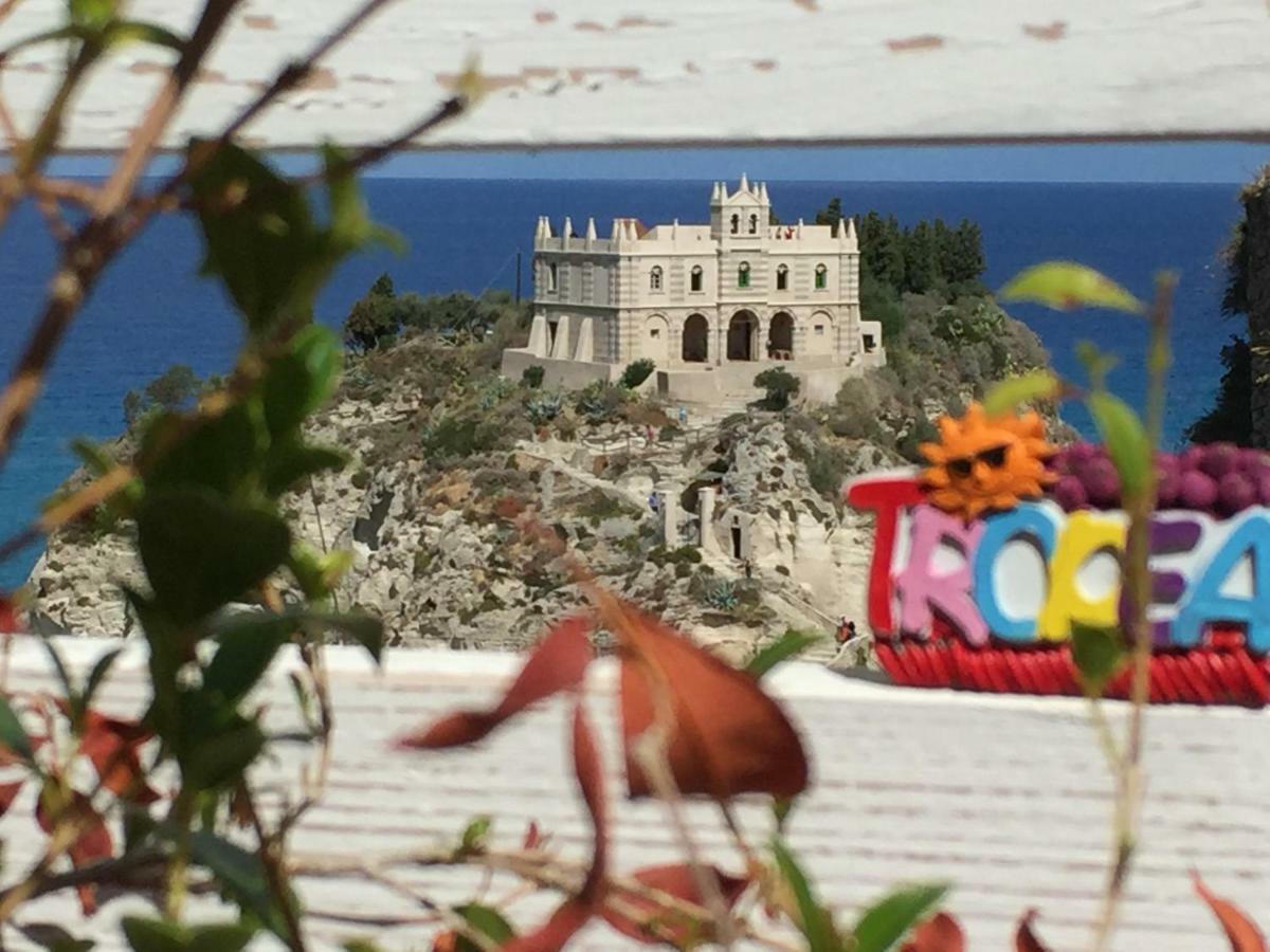 Lo Splendore Del Borgo Tropea Bagian luar foto